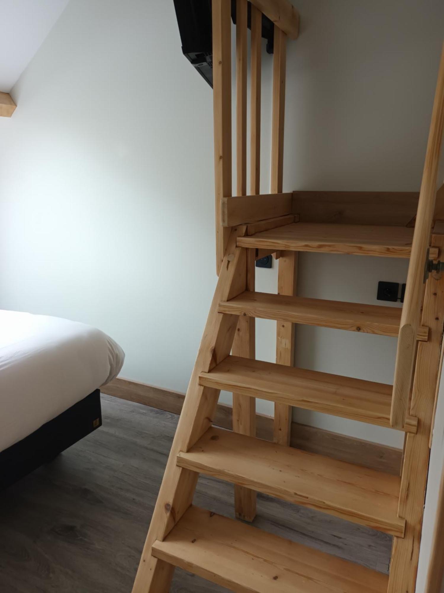 Hotel-Restaurant Logis L'Aubrac Laguiole Zewnętrze zdjęcie
